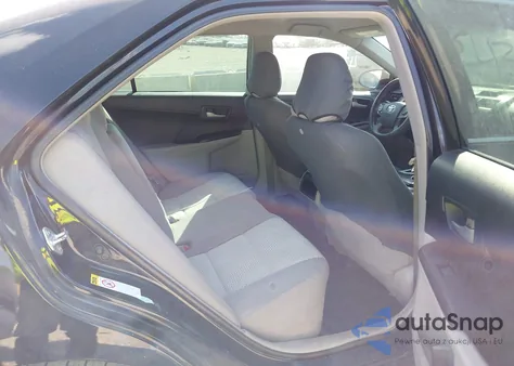 2013 Toyota Camry Le z USA, uszkodzony, nr VIN 4T4BF1FK5DR319223